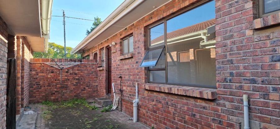 4 Bedroom Property for Sale in Nahoon Valley Park Eastern Cape